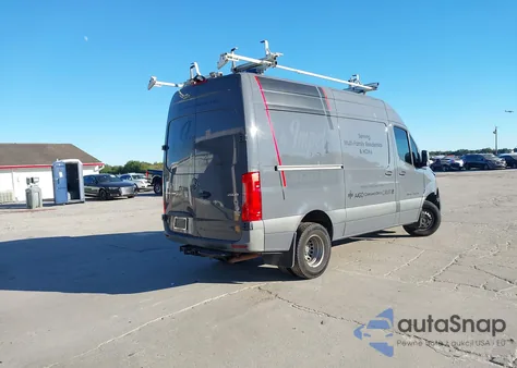2019 Mercedes-Benz Sprinter 3500 High Roof V6 z USA, uszkodzony, nr VIN WD3PF0CD9KT009657